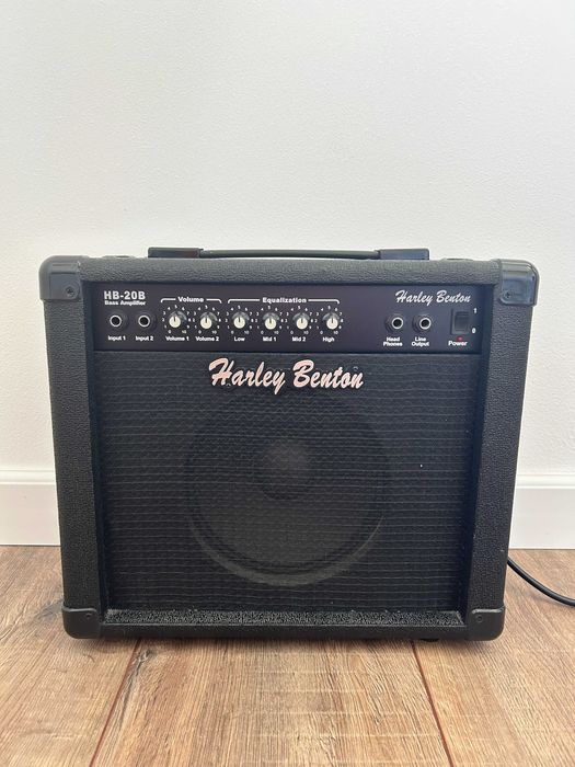 Chitara bass si amplificator Harley Benton