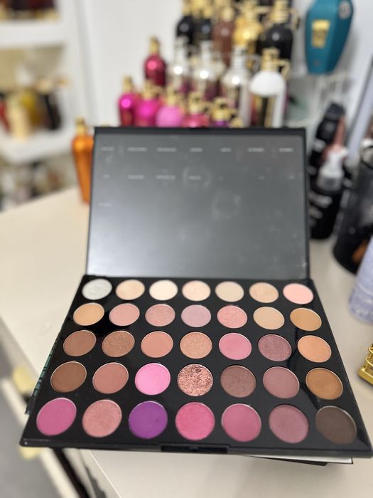 Paleta farduri Morphe 35XO Natural flirt