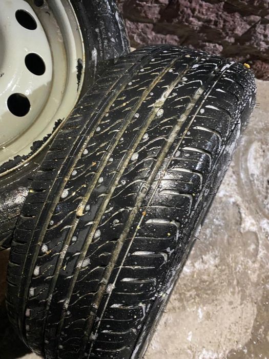 Покрышки вместе штамп