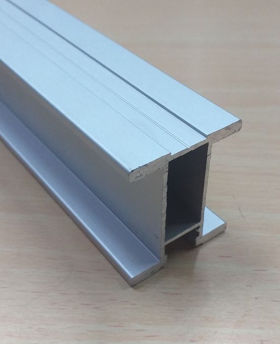 Профиль для шкафов купе