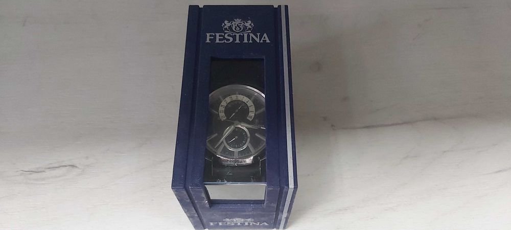 Часовник FESTINA f16573
