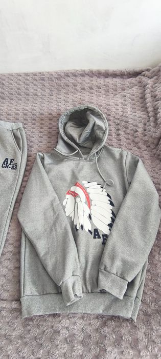 Продам костюм тройку