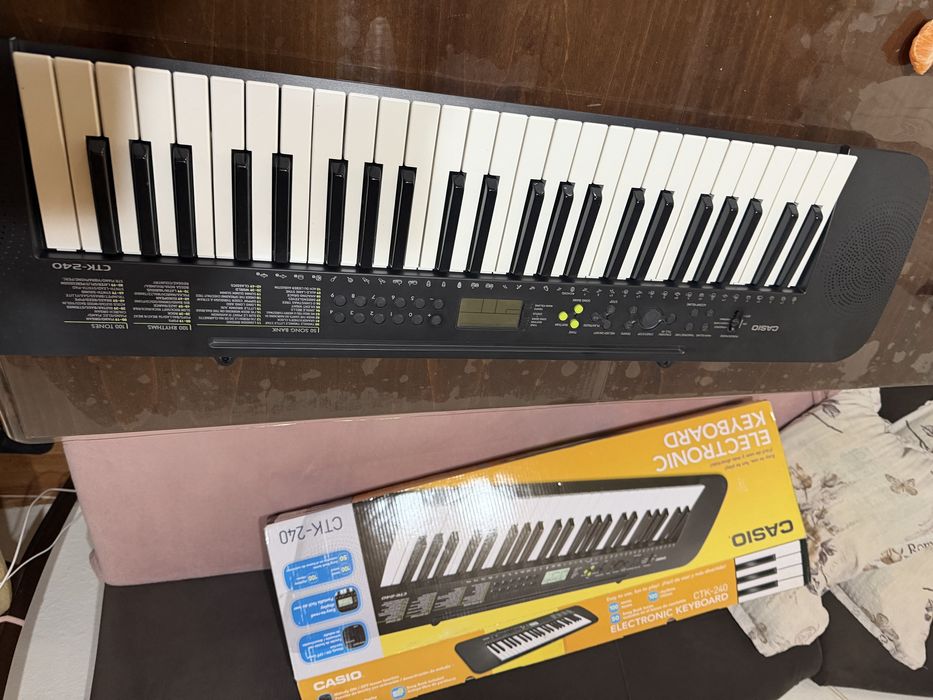 Електронен клавир Casio CTK-240