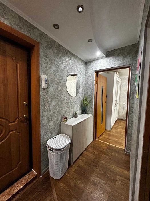 Продается  2 комн кв р-н Детская больница