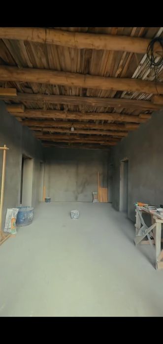 Уй сотилади. Коробка срочно сотилади. Пул жудаям зарур