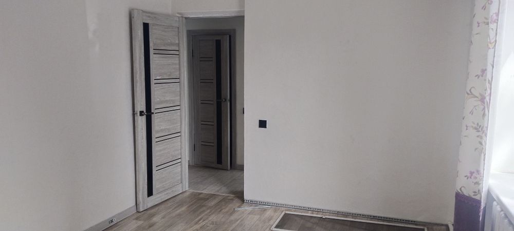 Продам квартиру в центре Астраханки