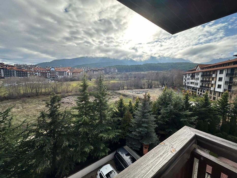 Двустаен апартамент с уникална гледка в комплекс Orbilux, Банско