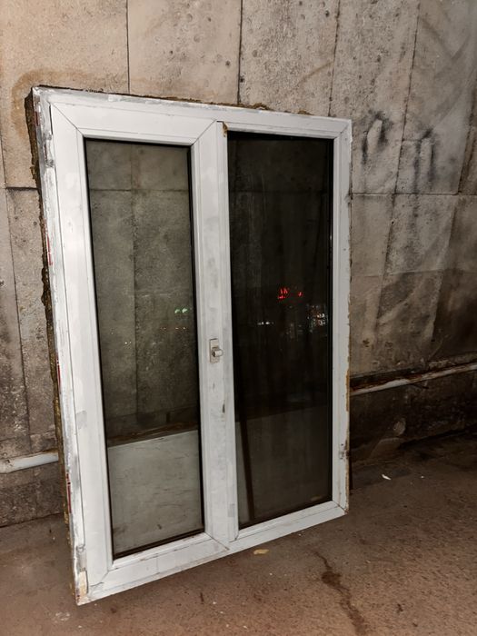 Продам пластиковое окно