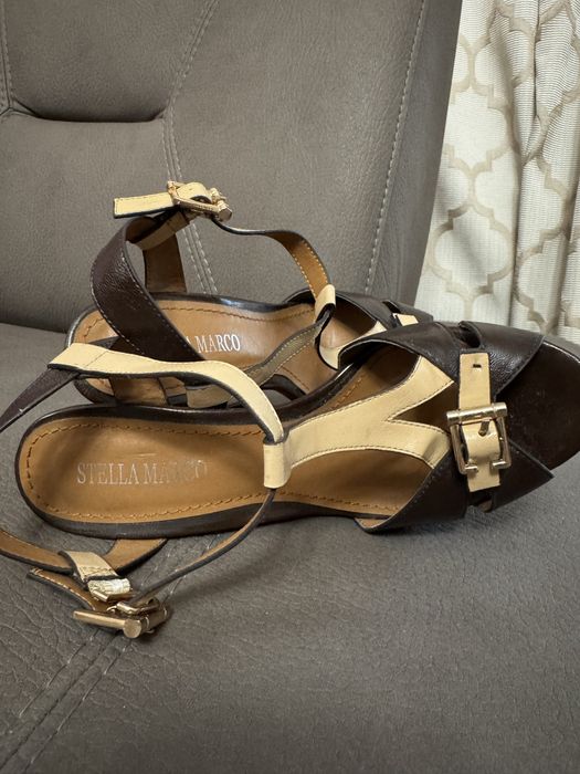 Сандали нови в два цвята на висок ток