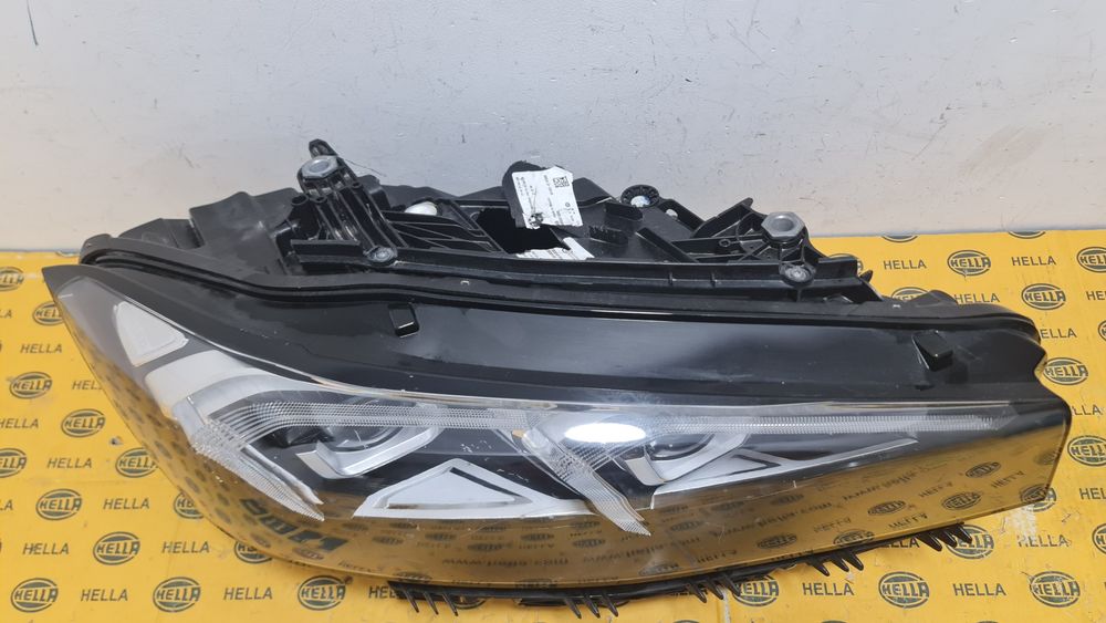 Far dreapta full led BMW 3 G20 G21 LCI facelift 5A1A352 avariat