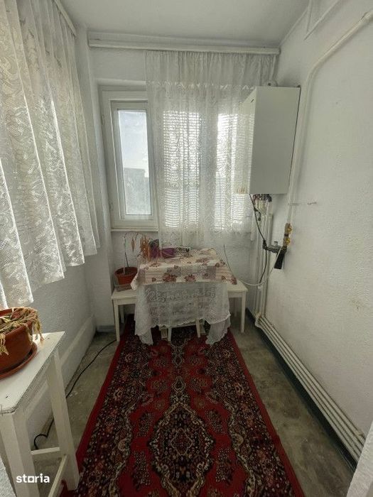 - Apartament 3 camere Calarasilor, suprafata totala 73mp
