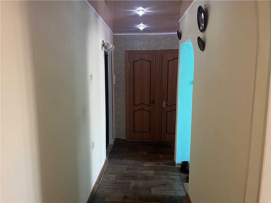 Продам 4 комн квартиру по пр Строителей