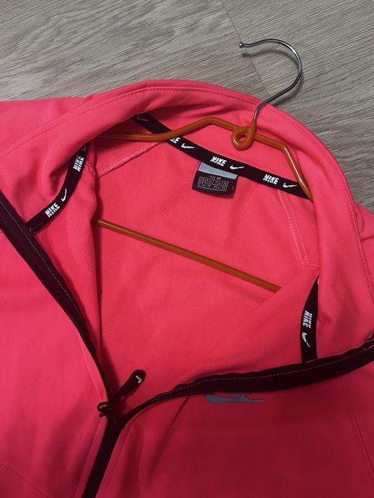 Спортивная кофта Nike