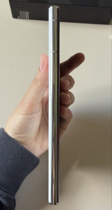 Samsung Galaxy S22 Ultra 512GB Stare foarte bună, utilizat