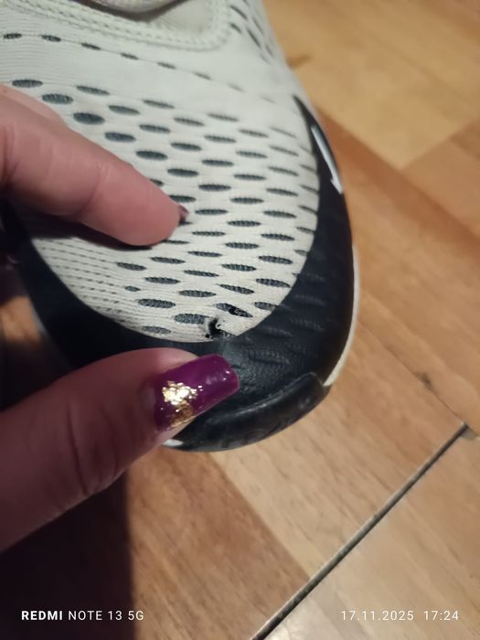 Adidași originalib Nike