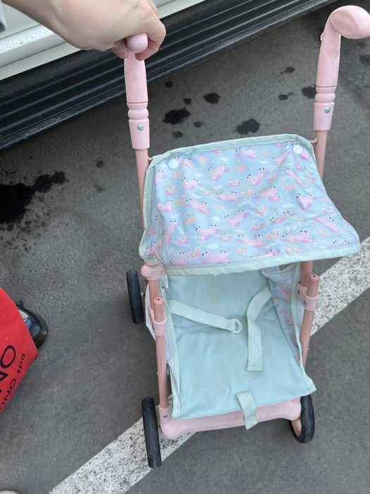 Коляска для кукол