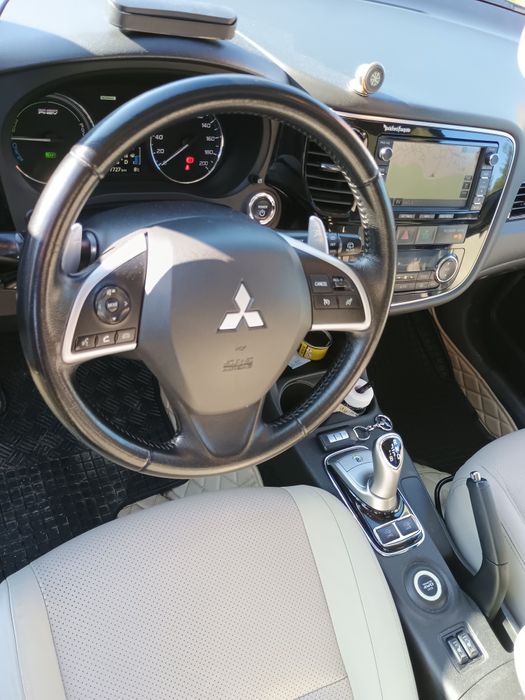 Mitsubishi Outlander PHEV