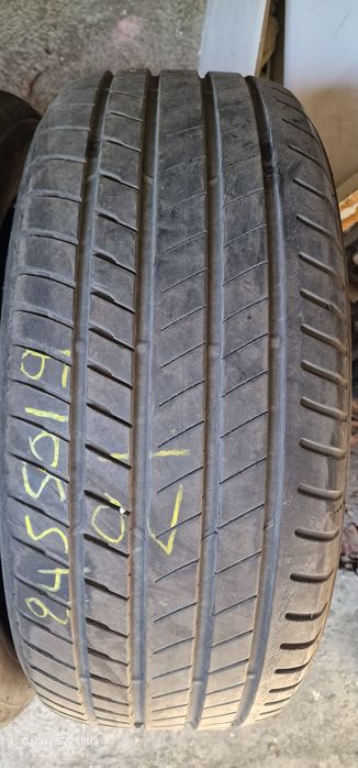 245/50/19 Bridgestone Alenza 001
