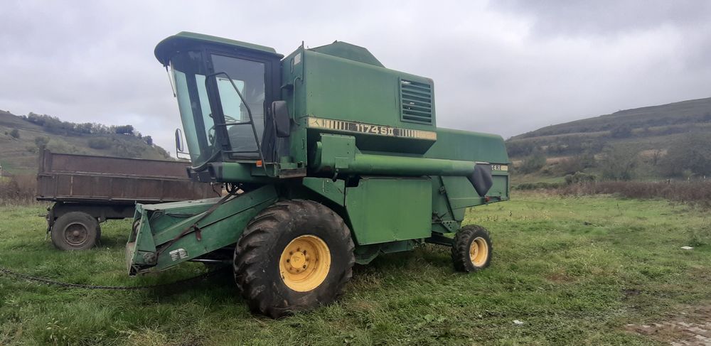 Dezmembram combina John Deere 1174SII