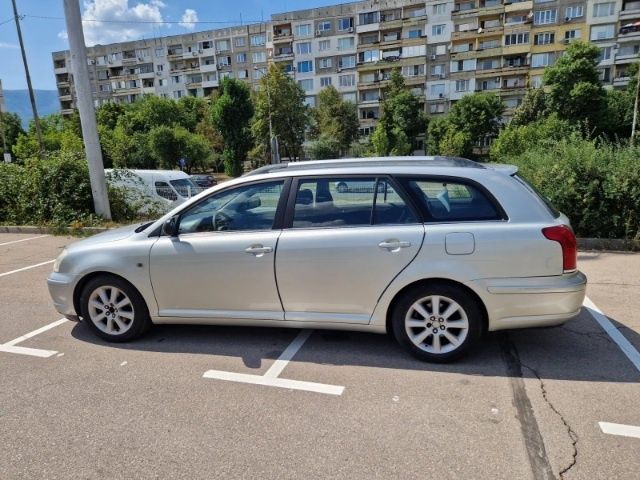 Тойота авенсис 2.0д 116