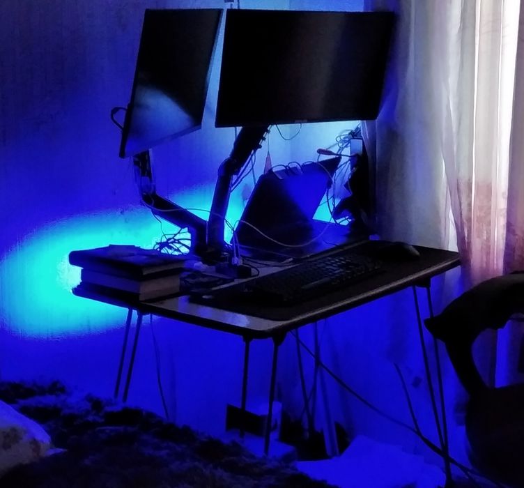 Кронштейн для мониторов