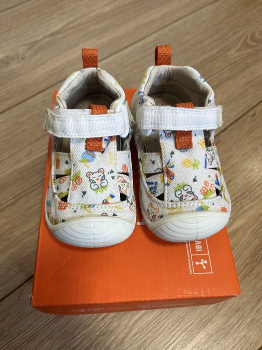 Biomechanics сандали и маратонки