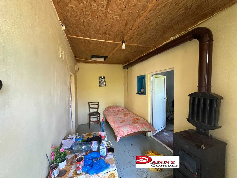 Къща с 1700 кв.м. двор в с. Мусина, обл. Велико Търново