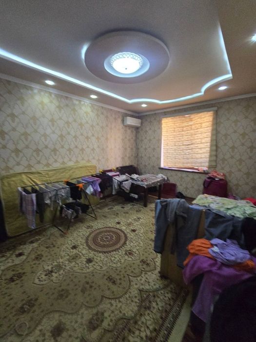 Бухоро шахарда 2 хоналик квартира сотилади