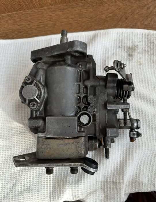 Pompa De Injectie Mecanica Volkswagen Passat/Golf 1.6 Diesel Bosch