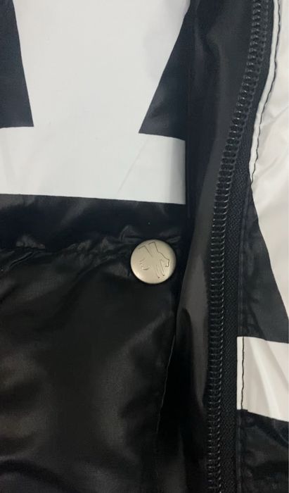 Куртка Valentino x Moncler