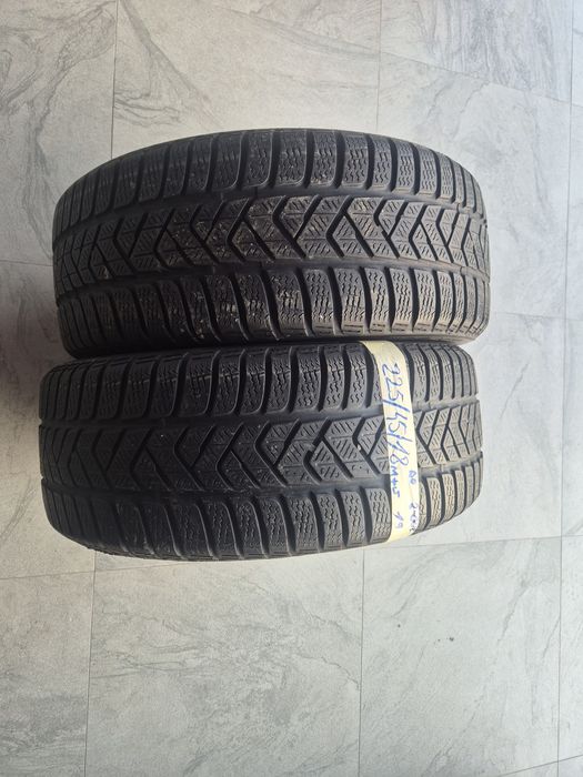 Vând cauciucuri 225/45/18 M+S 2buc imp Germania//Pirelli//