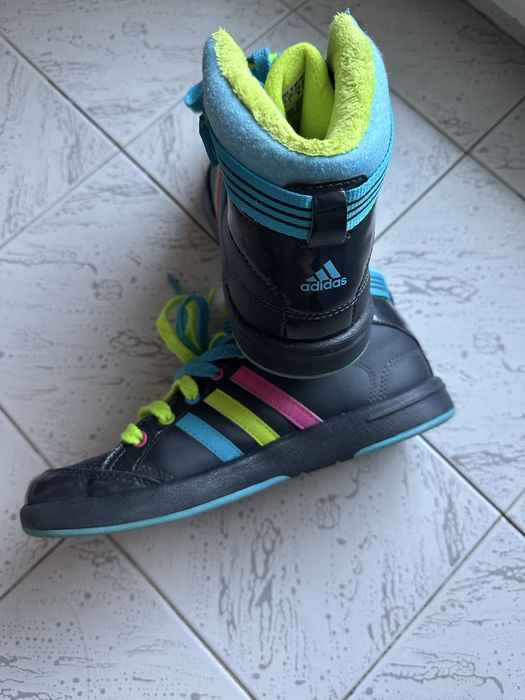 Маратонки adidas