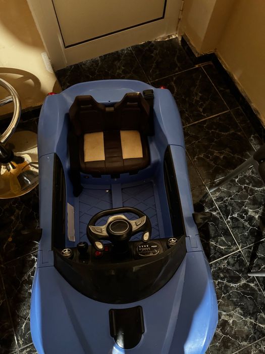 Акомолаторна кола