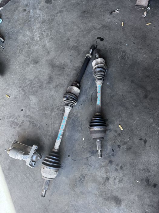 Dezmembram renault trafic 1.6 biturbo 2019