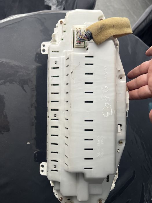 Щиток приборов для UZ