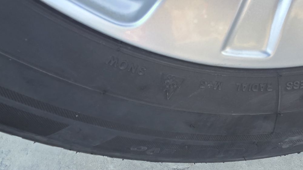 Jante pe 18 originale mercedes glc  cu cauciucuri