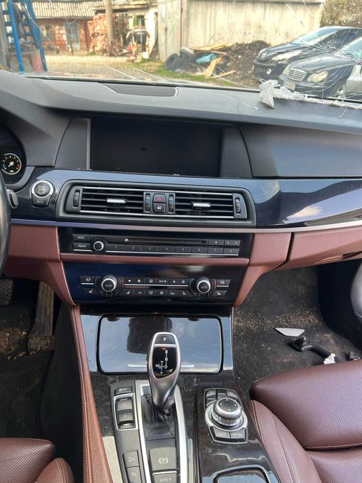 На Части BMW F10 535i xDrive M-Pack/Headup/6WB/Softclose