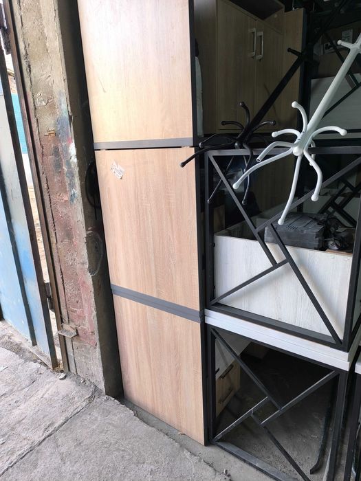 Производственная офисная мебель