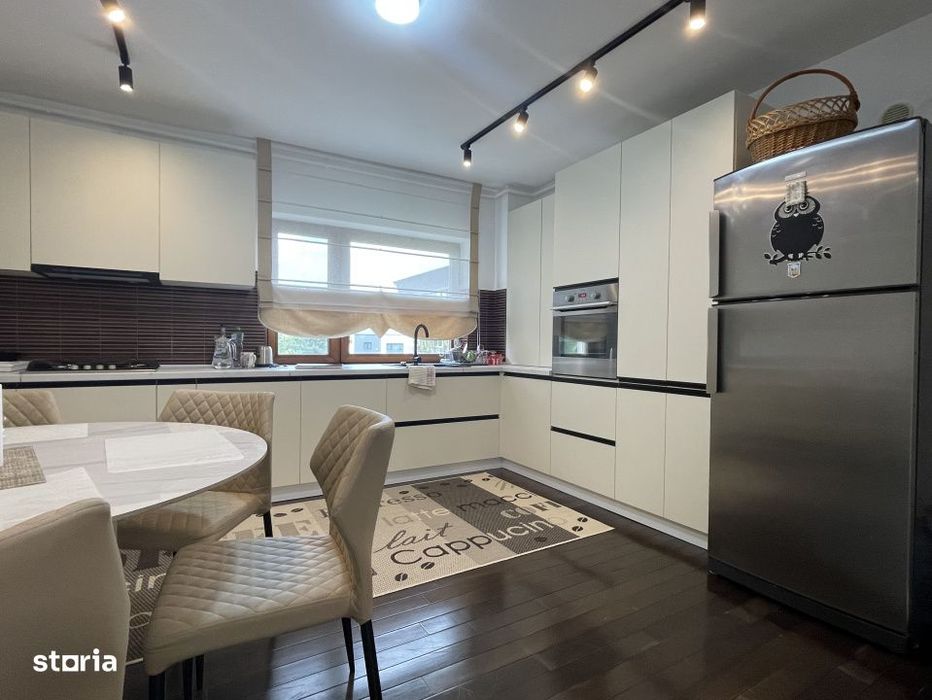 Apartament spectaculos de vanzare