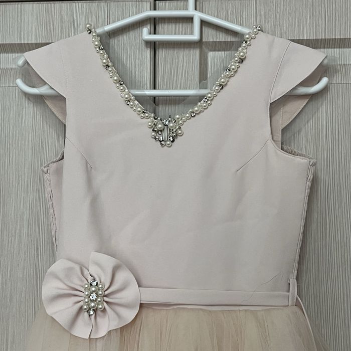 Сәнді көйлек, 10 000 тг