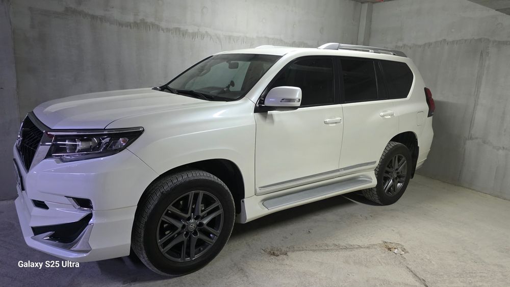 Продается машина Toyota Land Cruiser Prado