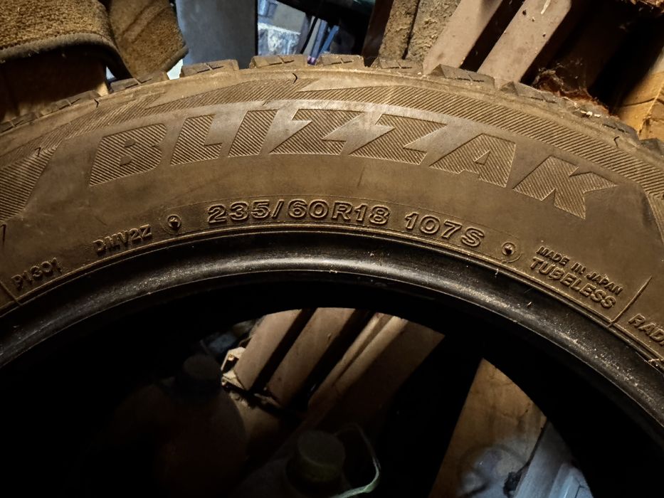 Шины Blizzak Bridgestone 235/60/18