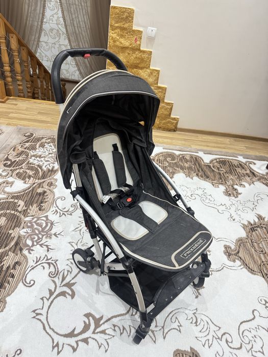 Коляска прогулочная