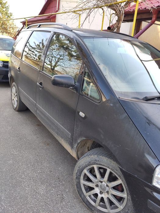 Vând Sharan motor 19 turbo 6+1trepte acte valabile perfect funcțional