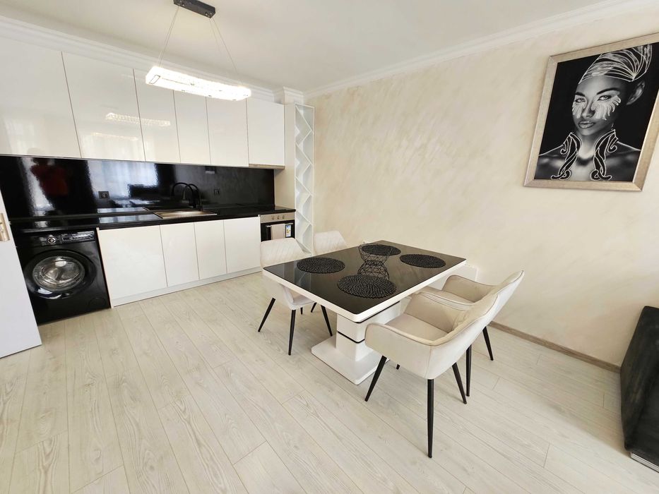 Продава се Двустаен апартамент в Велинград - 74 кв.м за 1802 €/кв.м - Снимка #2