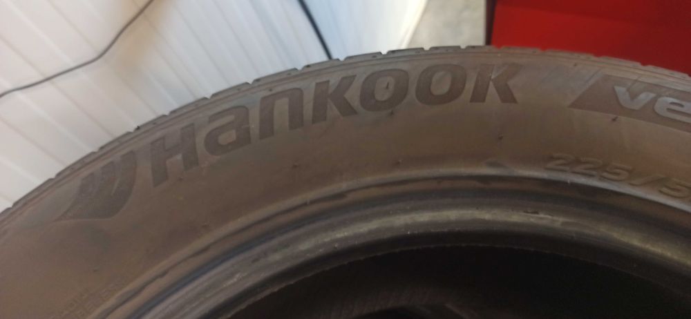 2бр.летни гуми 225/55/17 Hankook