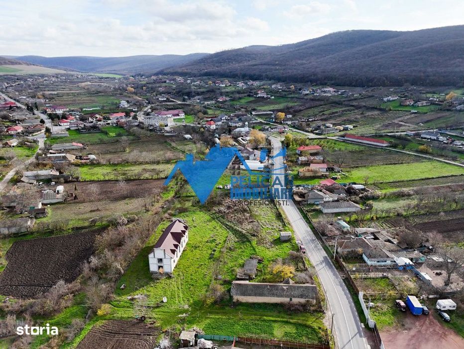 Casa cu teren in CIUCUROVA - 3317MP - la drumul National