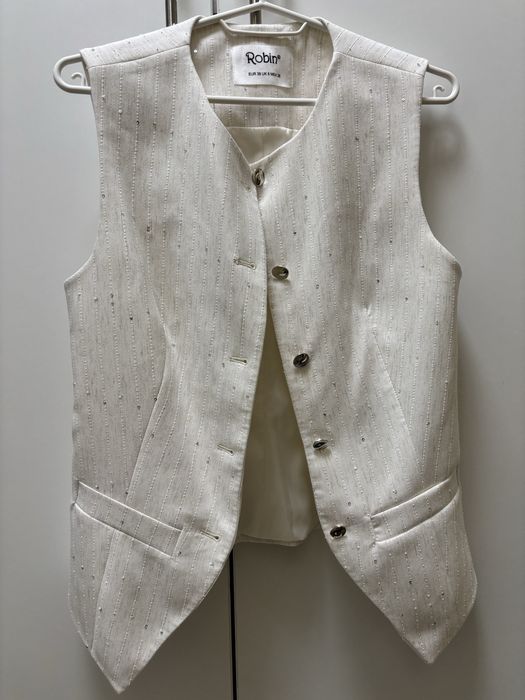 Комплект сако с къси гащи