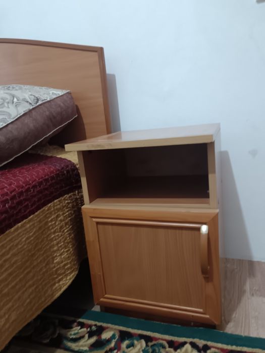 Продам спальный гарнитуру