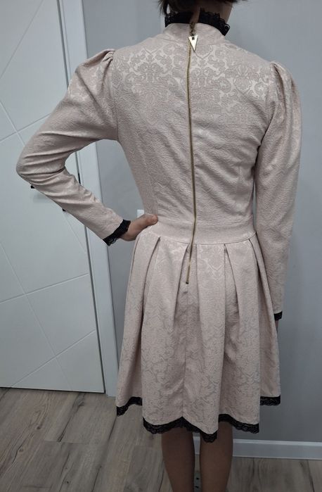 Платье нарядная обмен